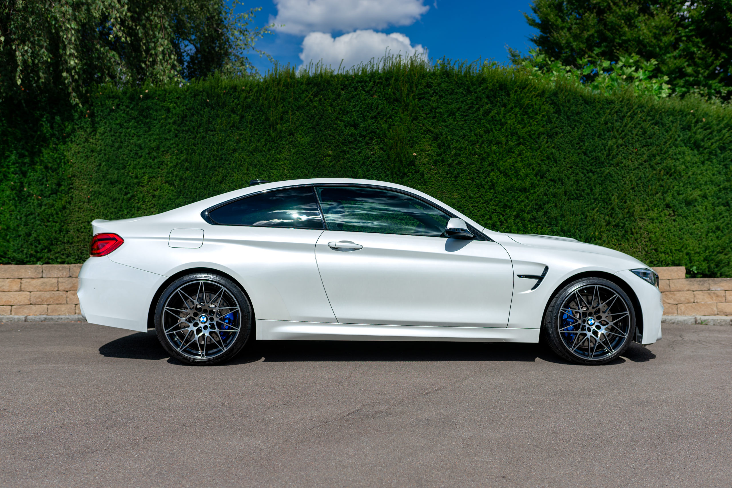 Buy BMW M4 Competition - Röhrle Mobility