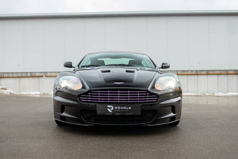 Aston Martin DBS Carbon Black