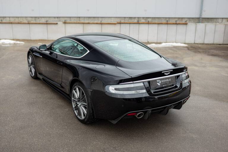 Aston Martin DBS Carbon Black