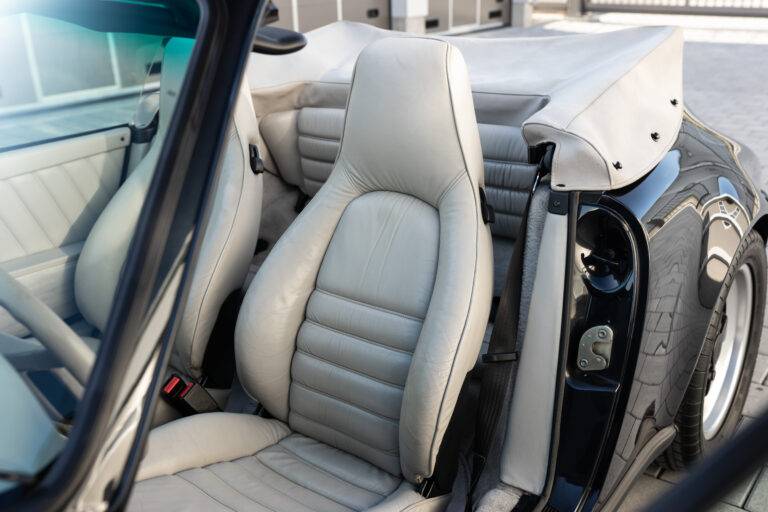 Porsche 911 Carrera 3.2 “25 Jahre 911”