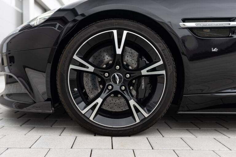 Aston Martin Vanquish S Volante