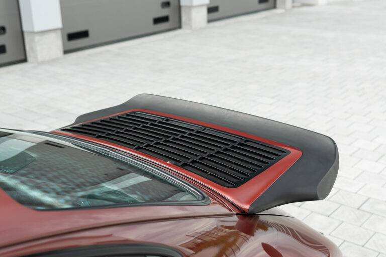 Porsche 911 Carrera 3.2 Granatrot